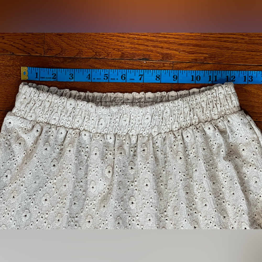 Zoya Beige Eyelet Ruffle Skirt Elastic Waist Fully Lined Women’s 4 Preowned - Picture 3 of 7